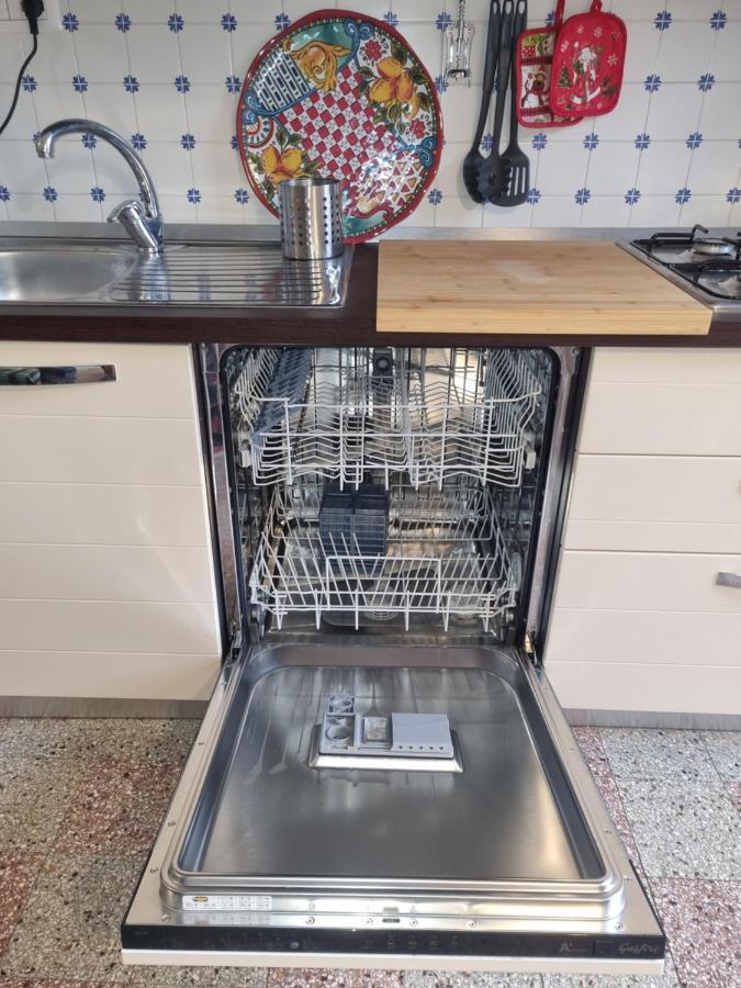 Casa Amalfitana Limoncello Lägenhet Salerno Exteriör bild