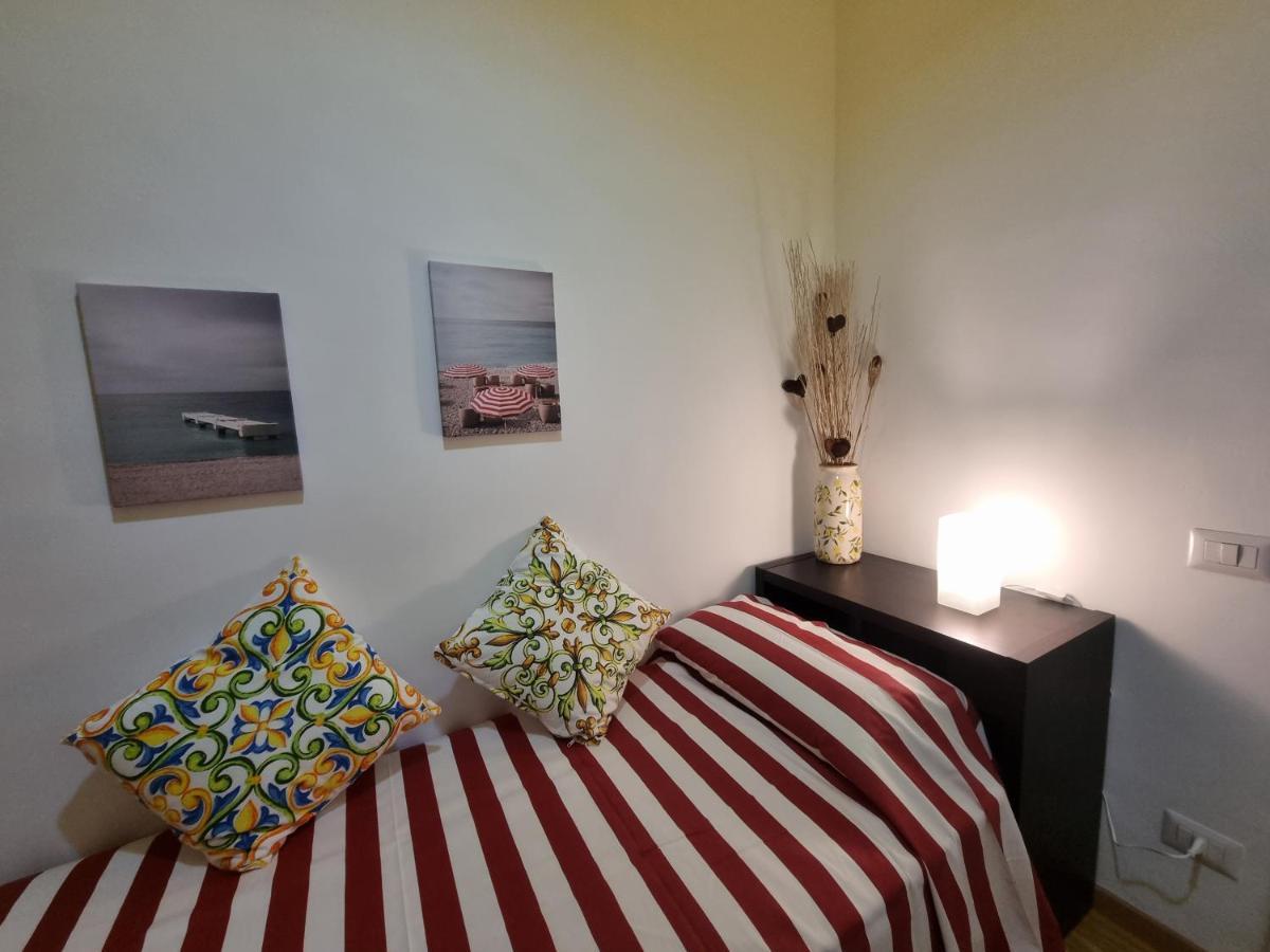 Casa Amalfitana Limoncello Lägenhet Salerno Exteriör bild