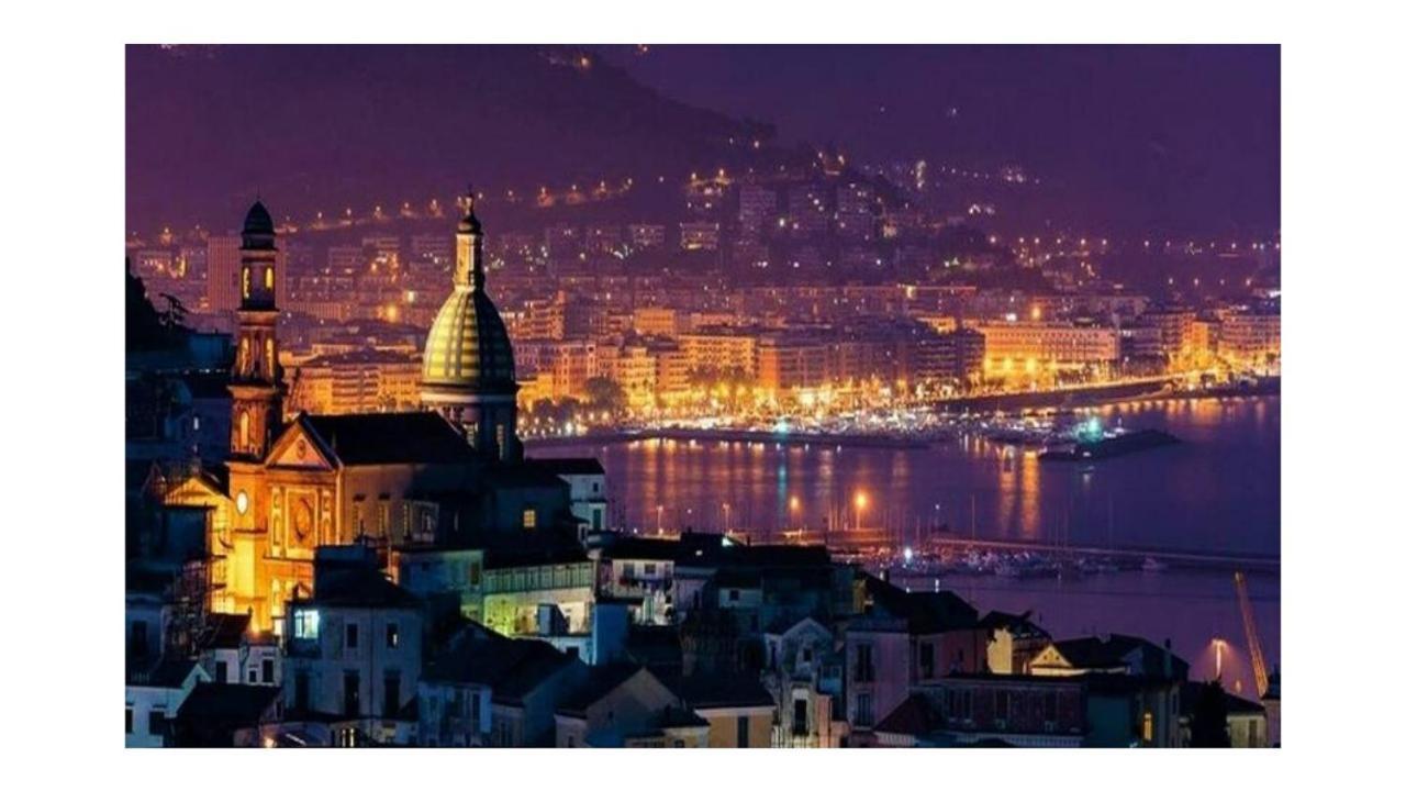 Casa Amalfitana Limoncello Lägenhet Salerno Exteriör bild
